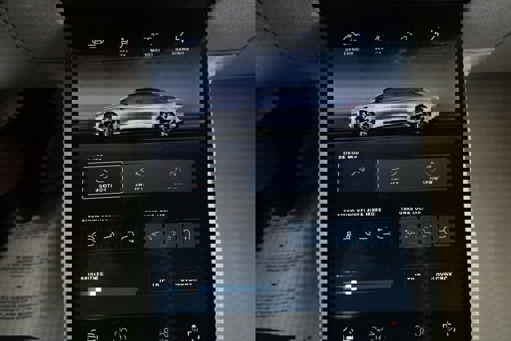 Used 2023 Lucid Air Touring image 16