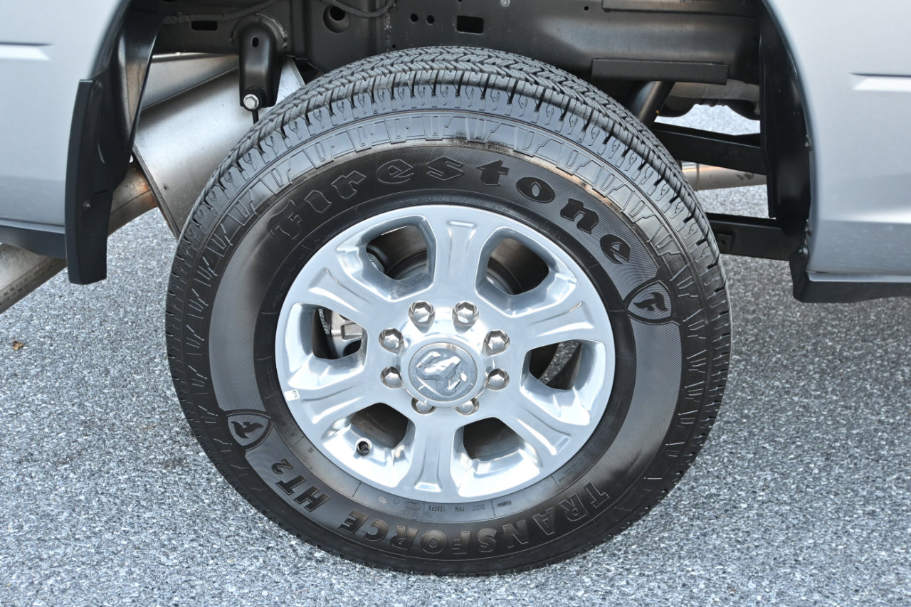 Used 2024 RAM 2500 Big Horn w/ Bed Utility Group image 14