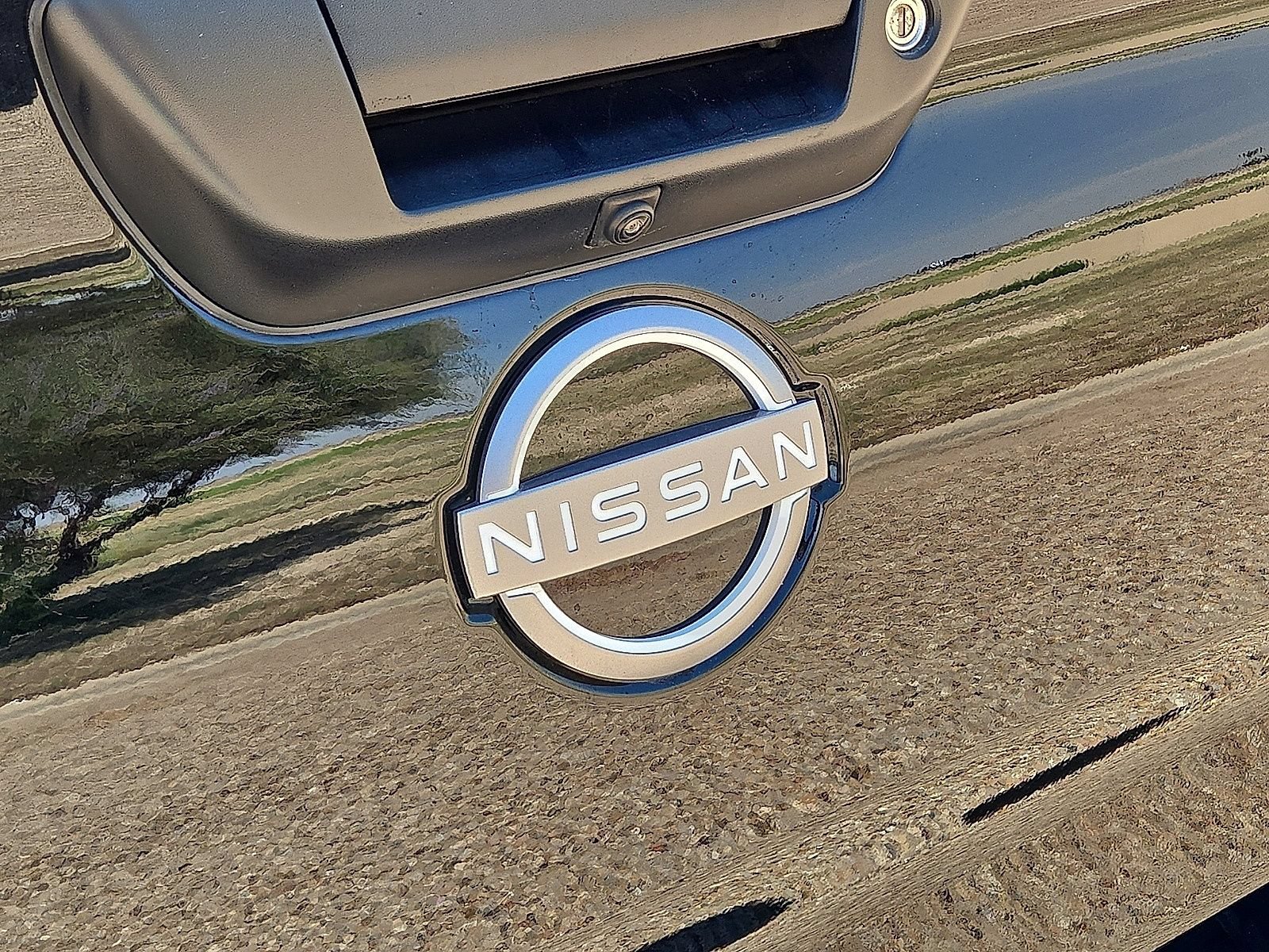 Used 2024 Nissan Titan SV w/ SV Bronze Edition Package RWD image 12
