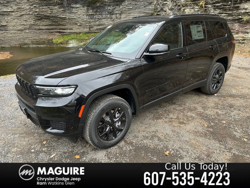 New 2025 Jeep Grand Cherokee L Altitude image 1