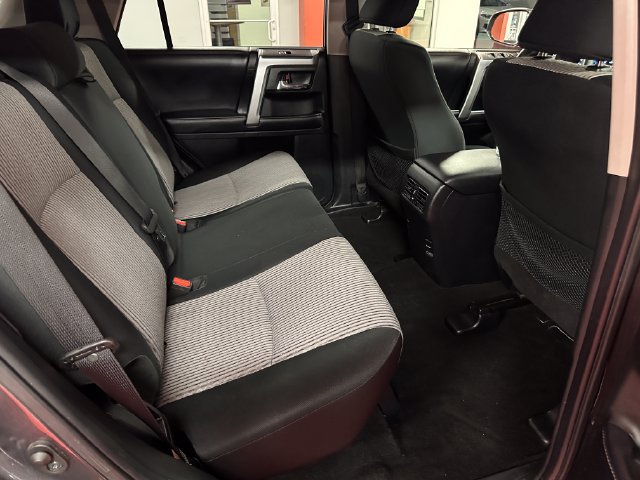 Certified 2018 Toyota 4Runner SR5 AWD/4WD image 11