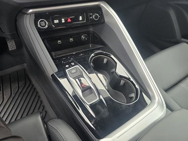 Used 2025 Audi Q5 Prestige image 19
