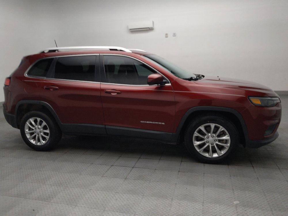 Used 2019 Jeep Cherokee Latitude w/ Popular Appearance Group FWD image 11