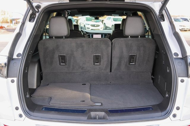 Used 2022 Buick Enclave Avenir w/ Avenir Technology Package image 9
