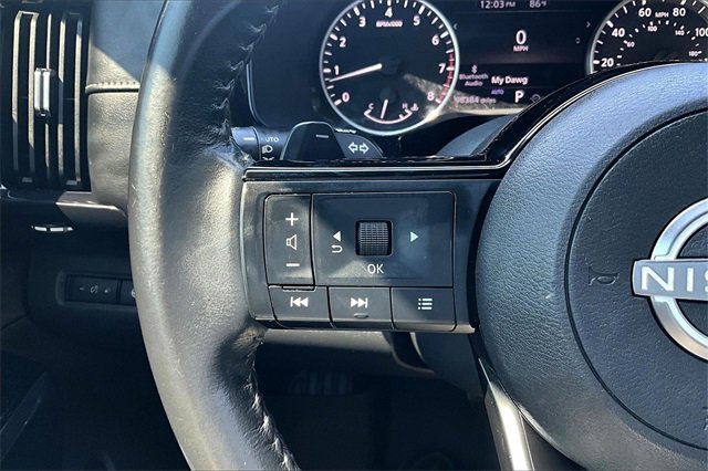 Used 2022 Nissan Pathfinder SV image 11