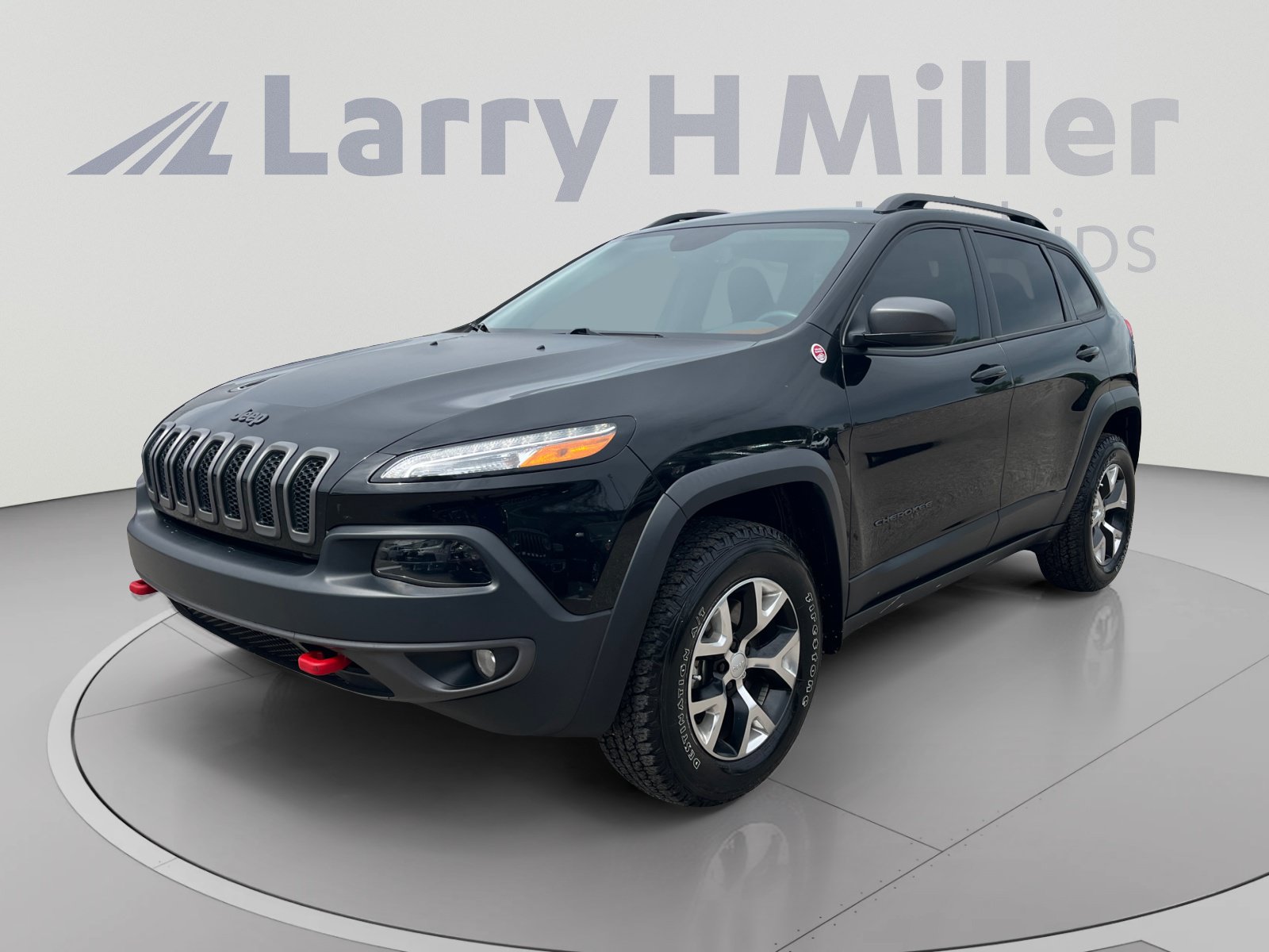 Used 2018 Jeep Cherokee Trailhawk w/ Quick Order Package 27L