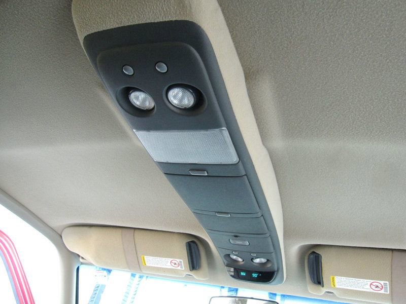 Used 1999 GMC Safari AWD image 33