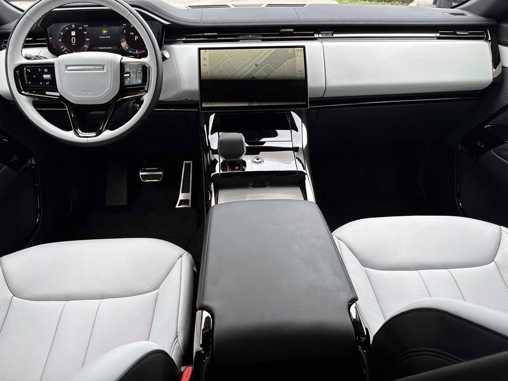 New 2026 Land Rover Range Rover Sport Dynamic SE image 14