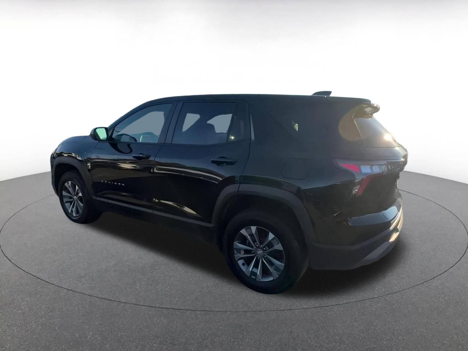 Used 2025 Chevrolet Equinox LT image 10