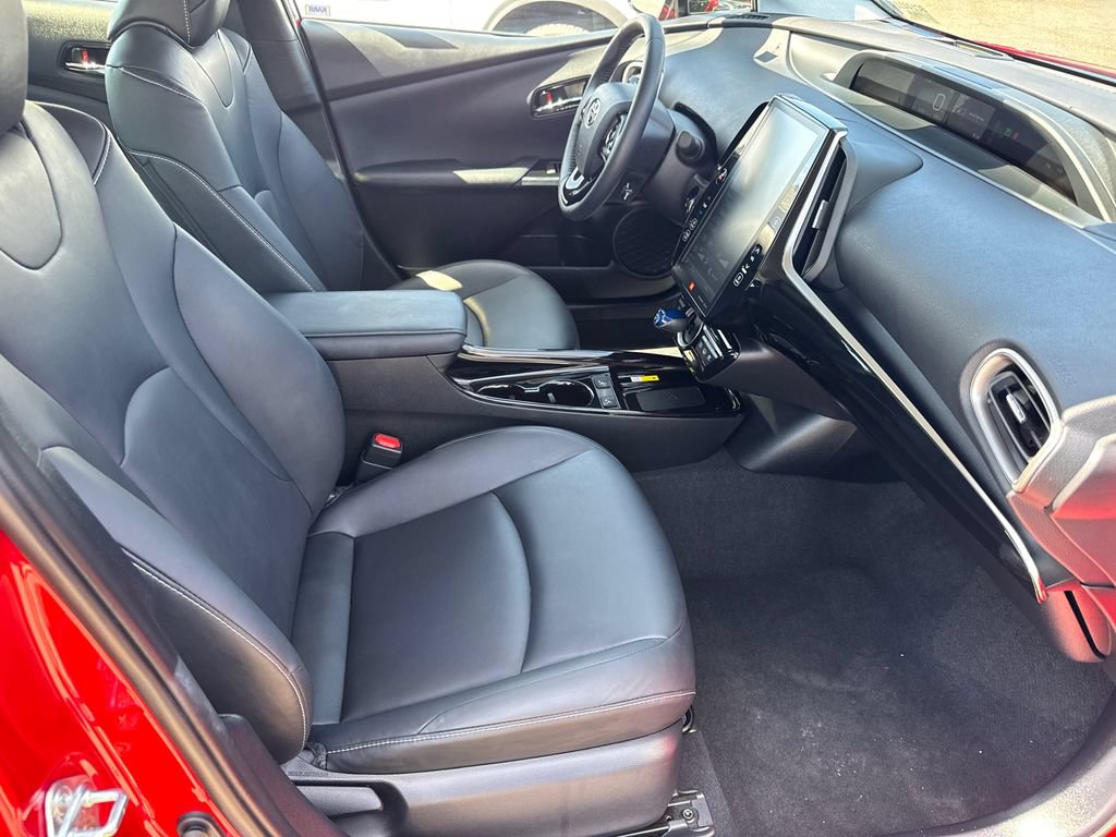 Used 2020 Toyota Prius Prime Limited w/ Carpet Mat Package FWD image 14