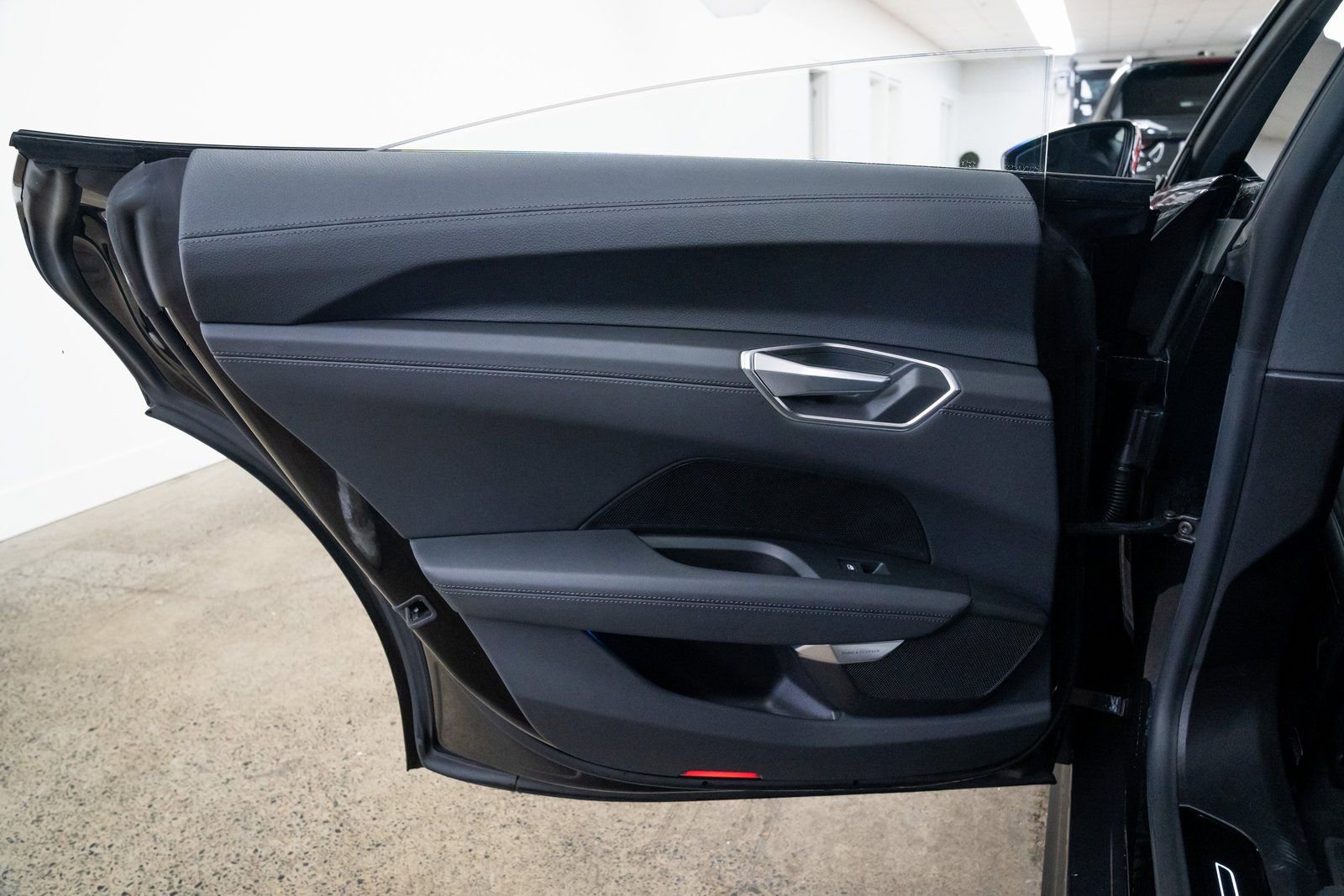 Used 2022 Audi e-tron GT Prestige w/ Prestige Package image 19