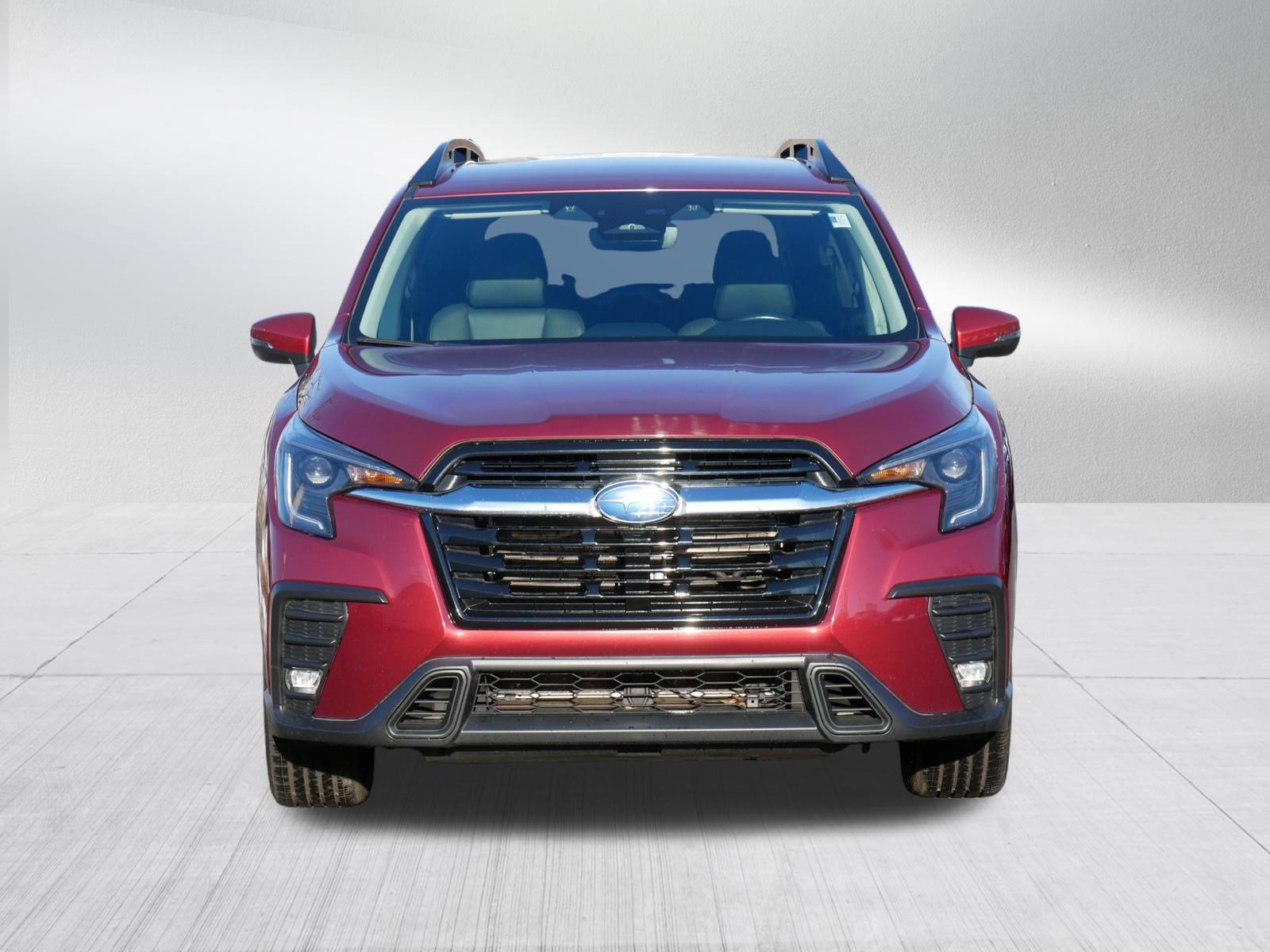 Used 2023 Subaru Ascent Limited image 2