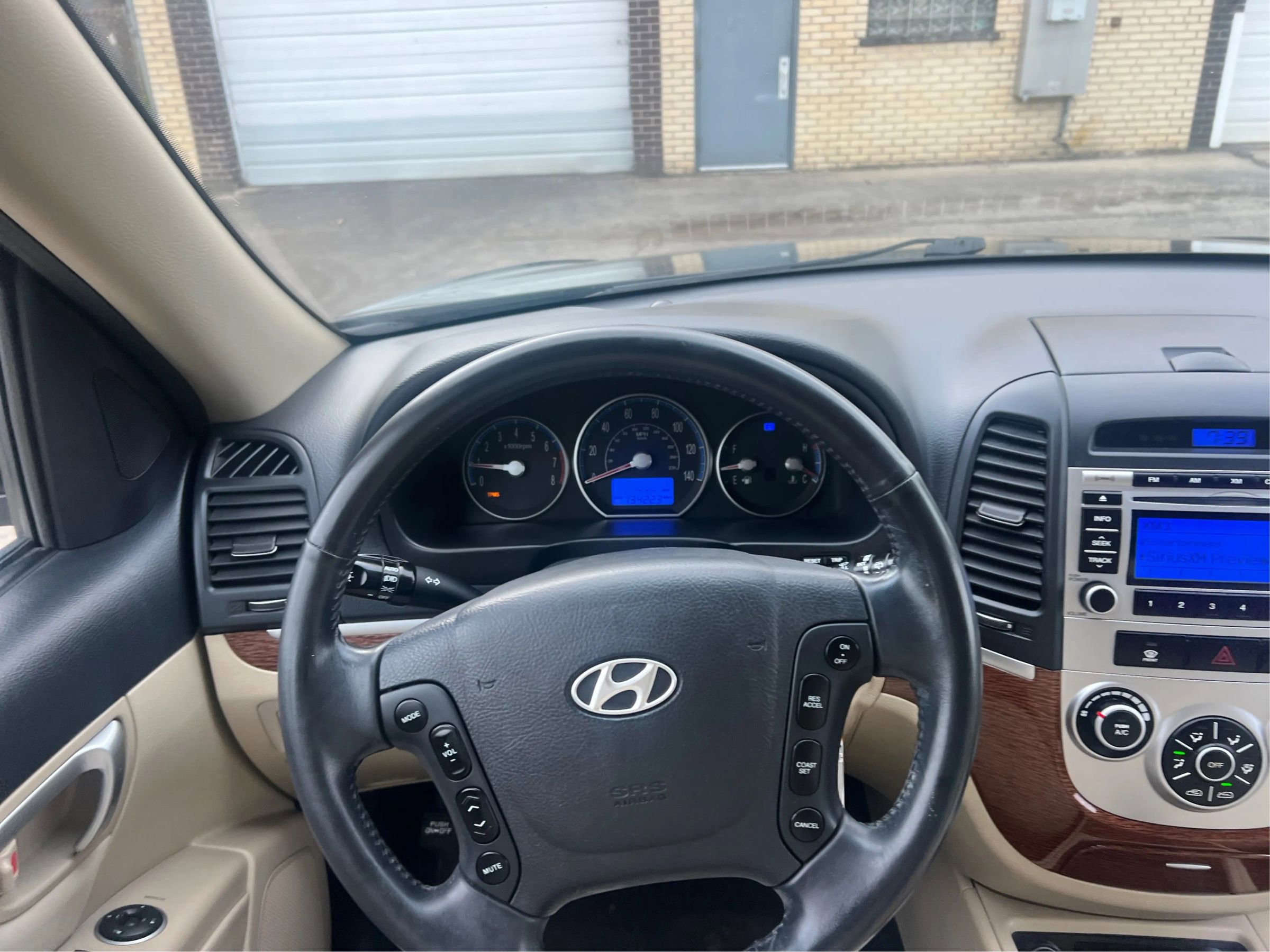 Used 2009 Hyundai Santa Fe SE FWD image 20