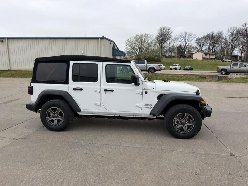 Used 2019 Jeep Wrangler Unlimited Sport S image 2