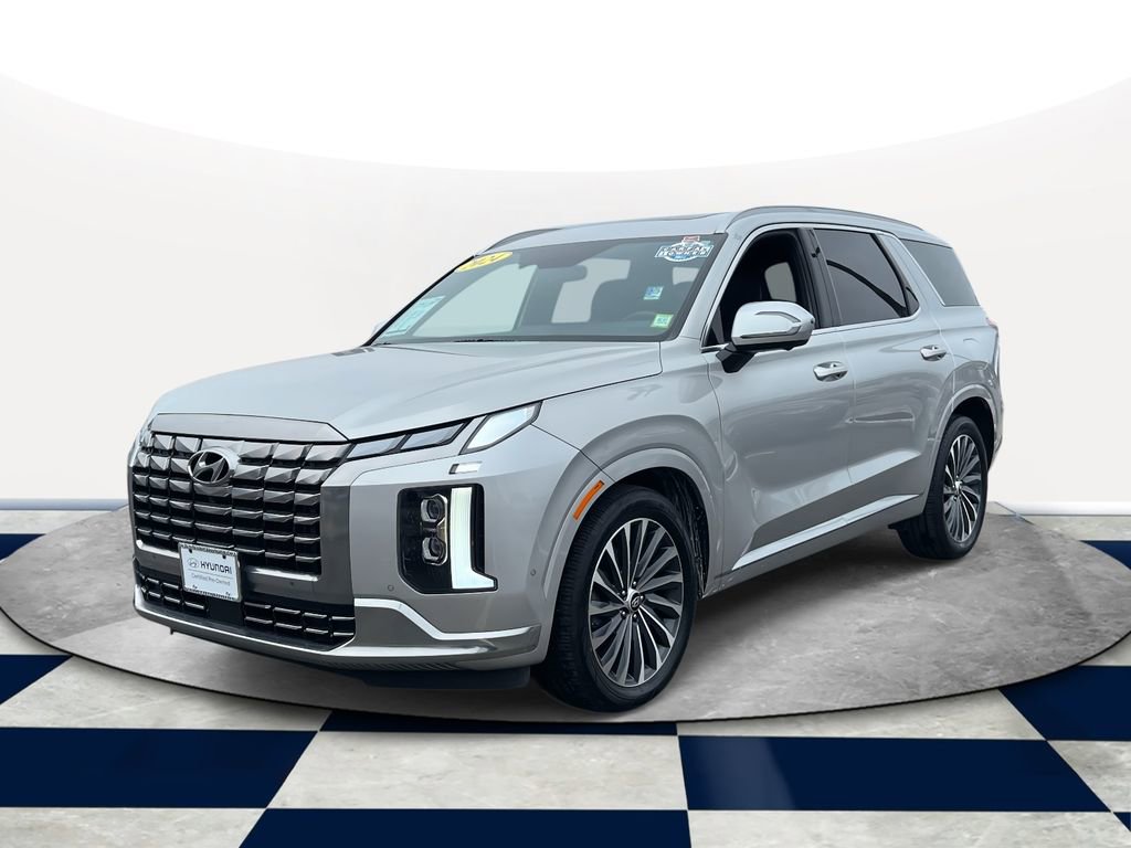 Used 2024 Hyundai Palisade Calligraphy image 2