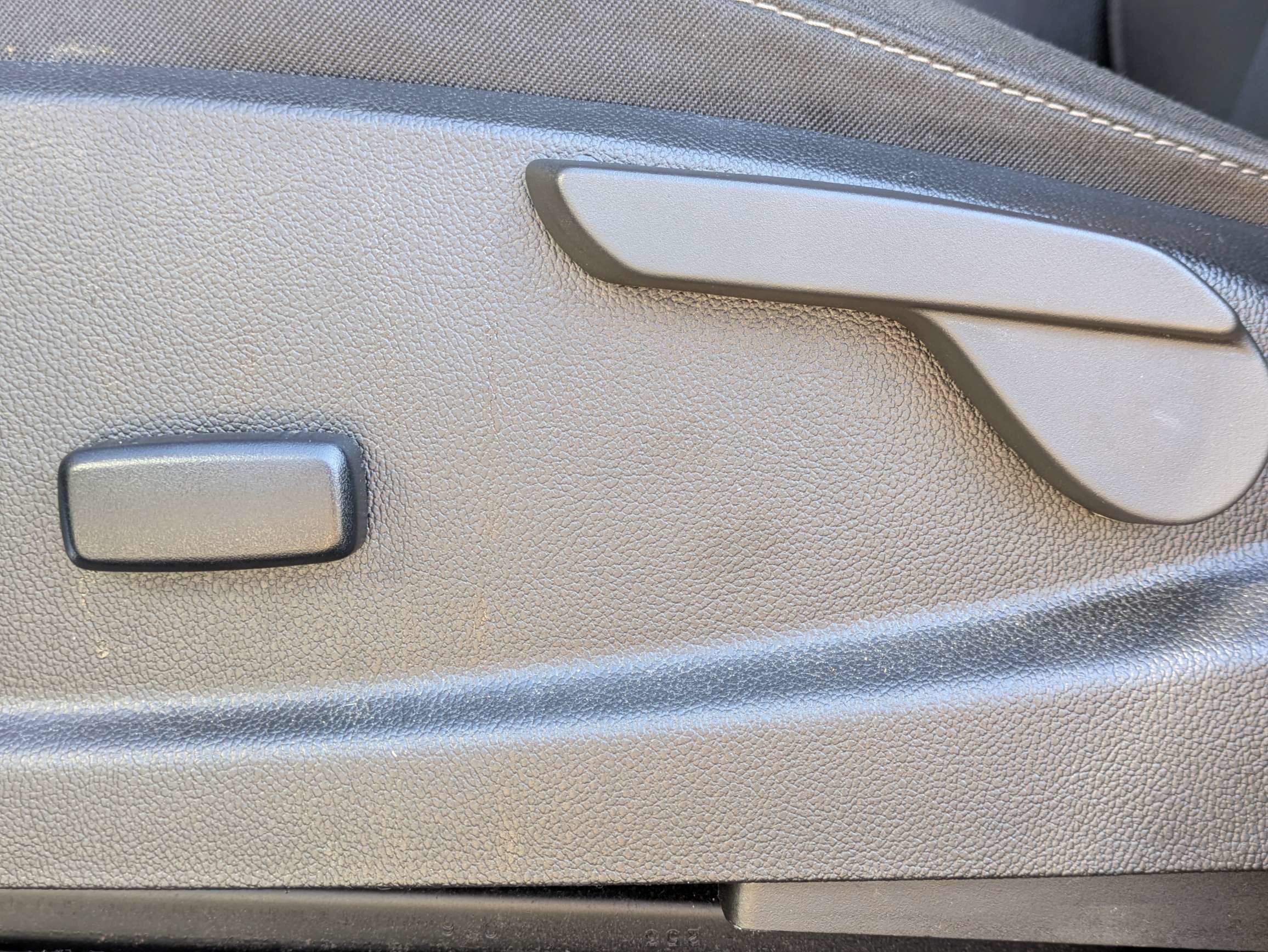 Used 2022 Chevrolet Colorado LT w/ LT Convenience Package RWD image 22