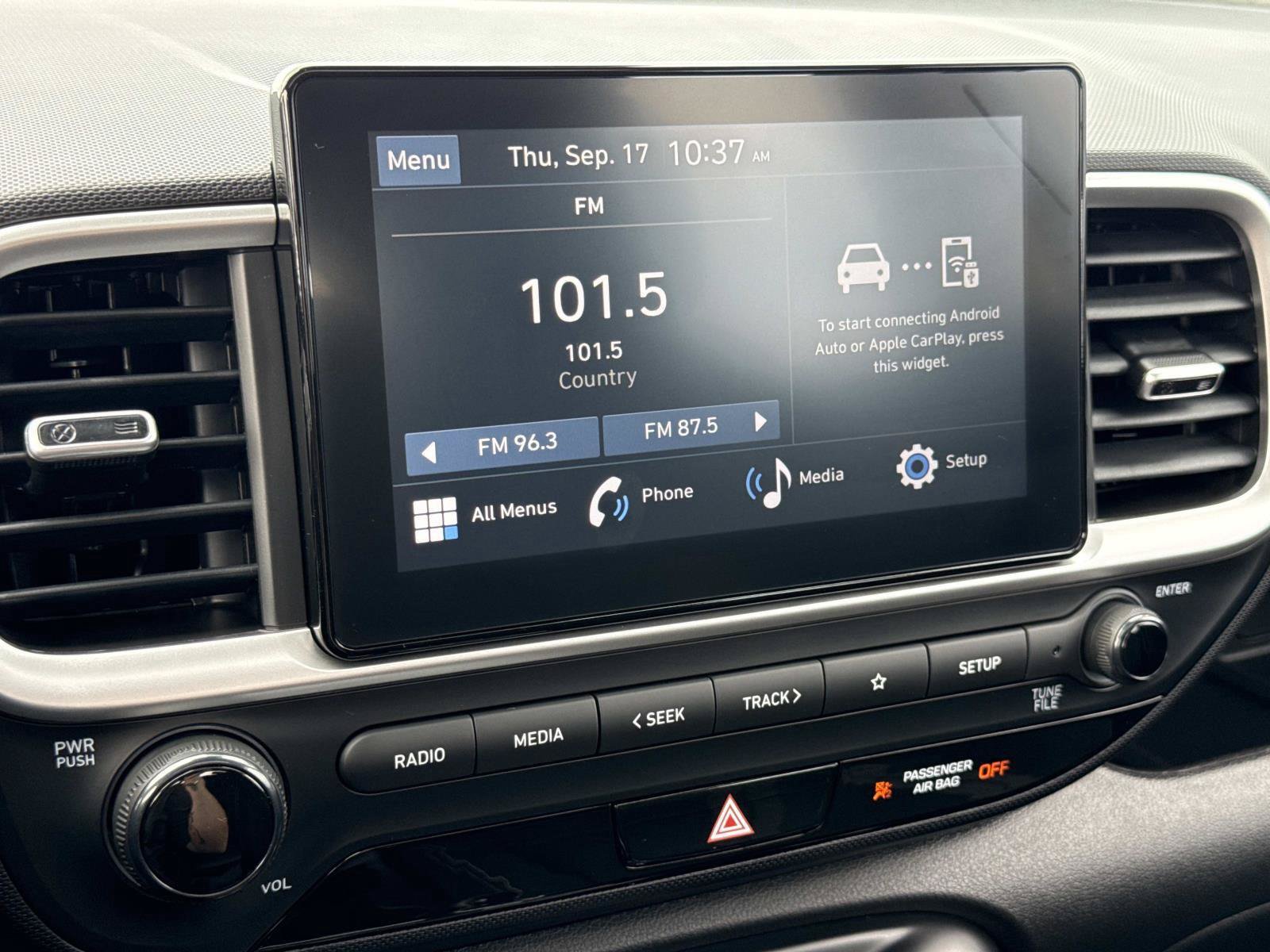 New 2026 Hyundai Venue SEL FWD image 4