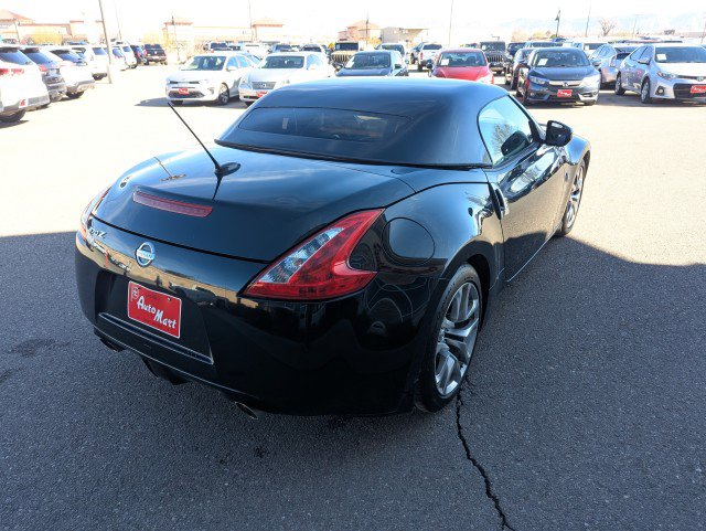 Used 2010 Nissan 370Z Touring image 5