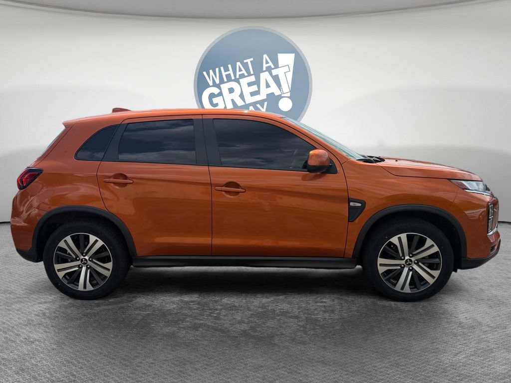 Used 2024 Mitsubishi Outlander Sport ES AWD/4WD image 2