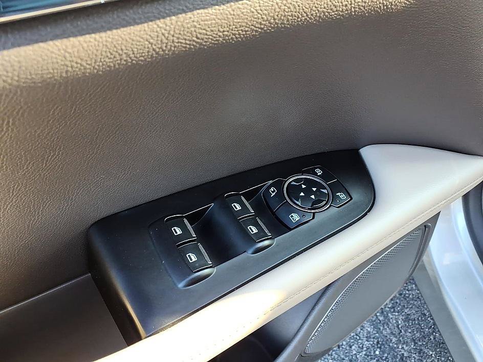 Used 2023 Lincoln Nautilus Reserve AWD/4WD image 12