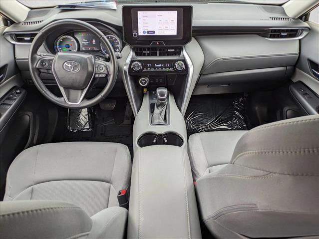 Used 2023 Toyota Venza LE image 18