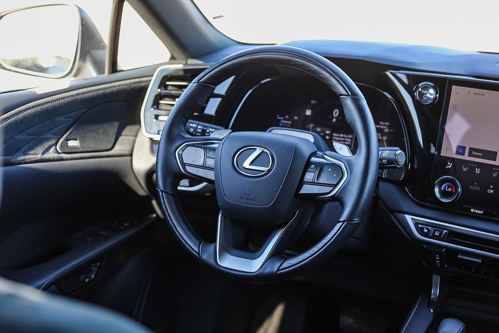 Certified 2026 Lexus RX 450h AWD w/ Convenience Package image 15