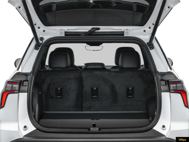 New 2026 Chevrolet Equinox LT w/ Convenience Package II AWD/4WD image 11