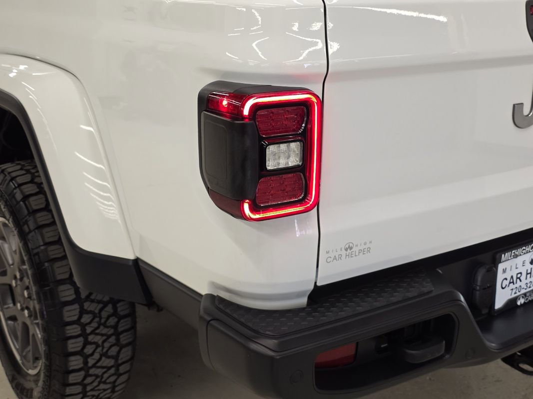 Used 2020 Jeep Gladiator Overland image 55