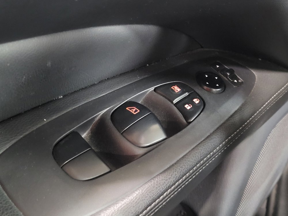 Used 2019 Nissan Pathfinder S AWD/4WD image 27
