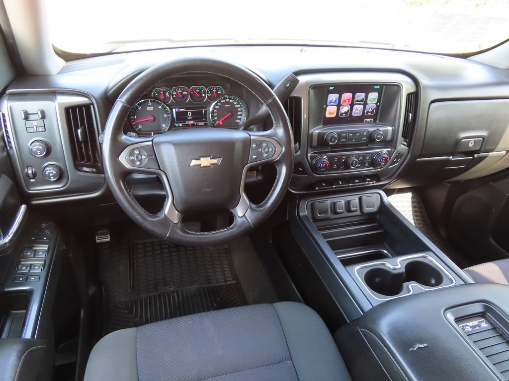 Used 2017 Chevrolet Silverado 1500 LT w/ All Star Edition AWD/4WD image 4