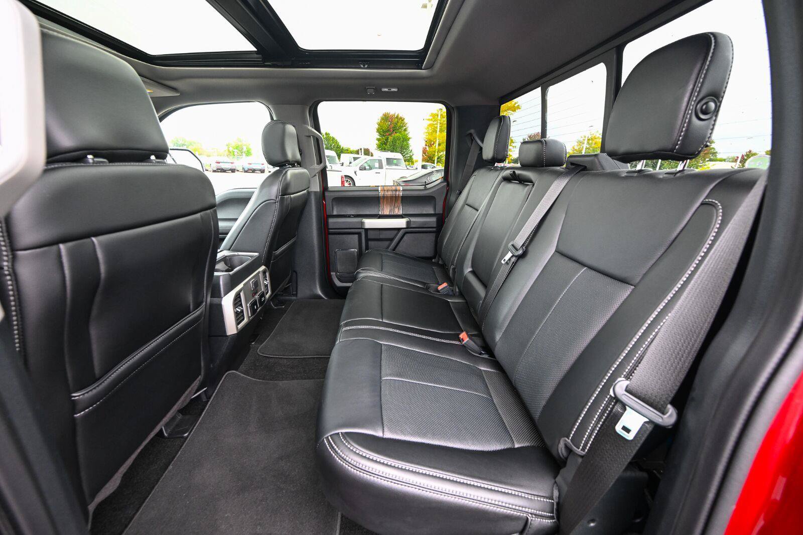 Certified 2019 Ford F150 Lariat w/ Equipment Group 502A Luxury AWD/4WD image 21