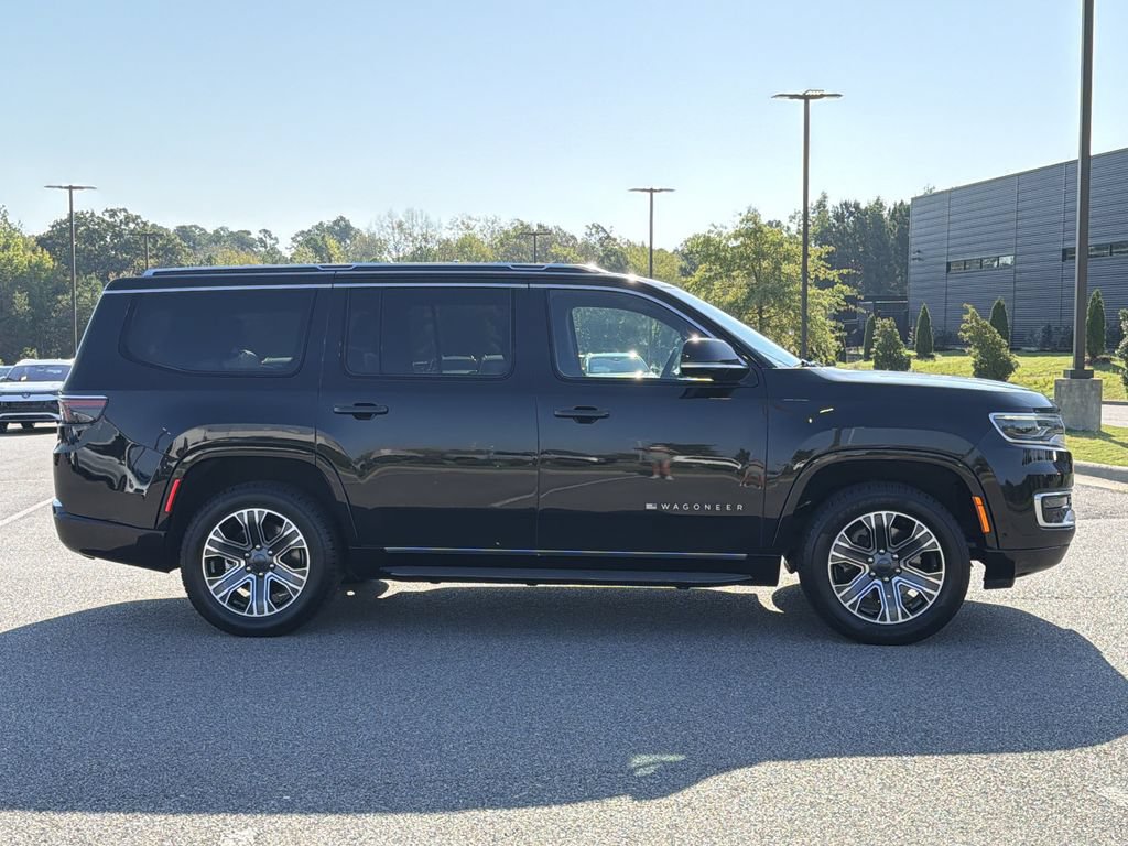 Used 2024 Jeep Wagoneer Series II w/ Flexible Seating Group RWD image 6