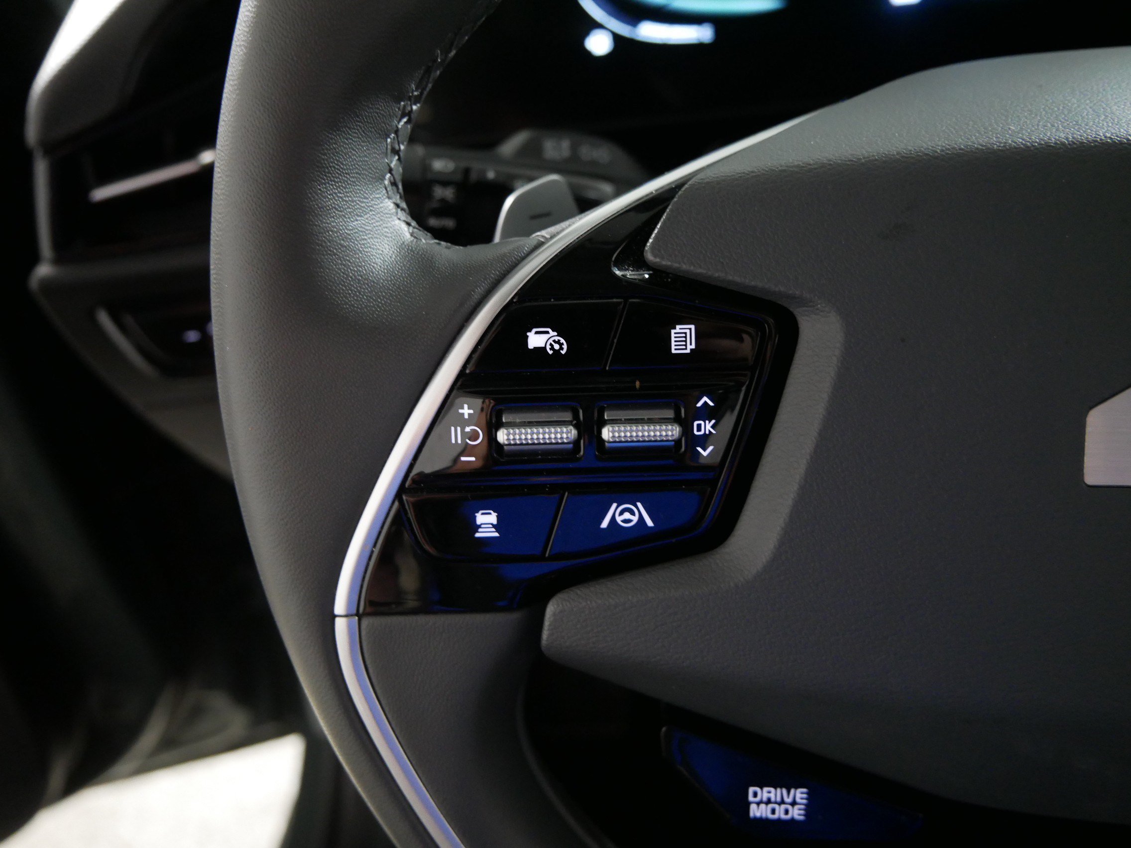 Used 2024 Kia Niro FWD image 27