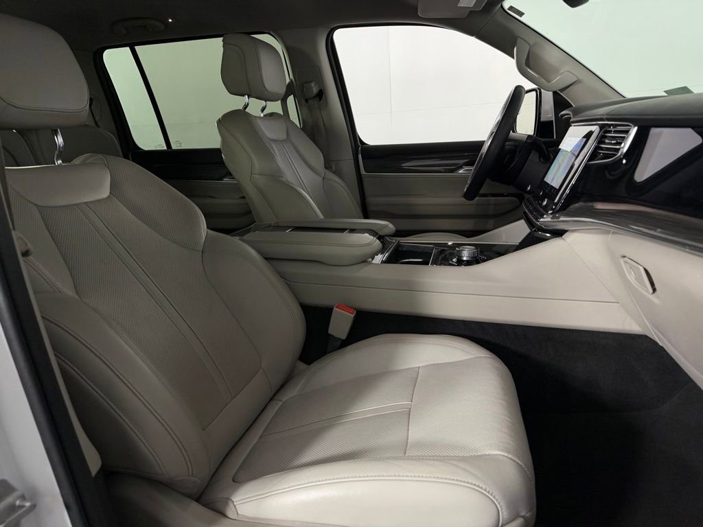 Certified 2022 Jeep Wagoneer Series II image 34
