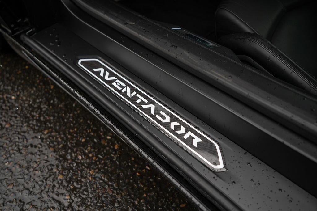 Used 2014 Lamborghini Aventador LP 700-4 AWD/4WD image 18