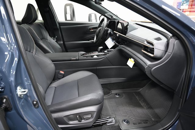 New 2025 Toyota Crown Signia image 11