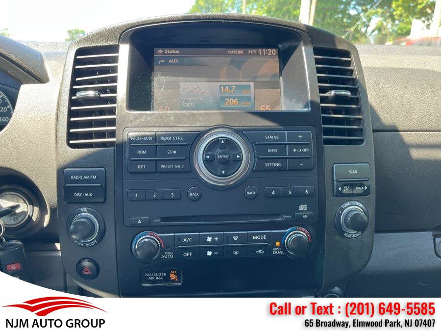 Used 2010 Nissan Pathfinder SE AWD/4WD image 25