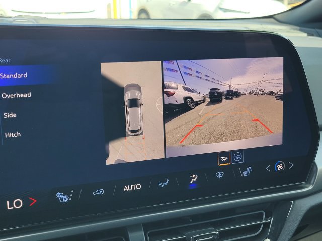 Certified 2024 Chevrolet Equinox EV RS FWD image 21
