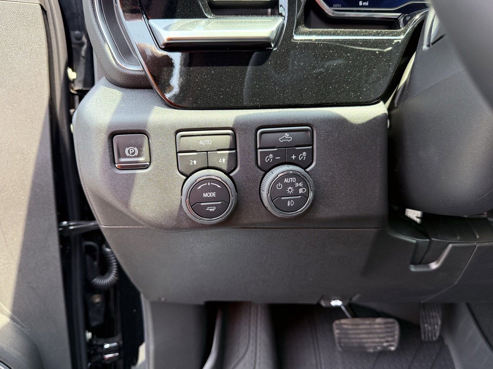 New 2025 Chevrolet Silverado 1500 RST w/ Convenience Package II image 22