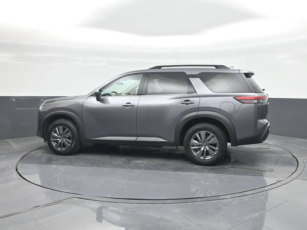 Used 2025 Nissan Pathfinder SV FWD image 26