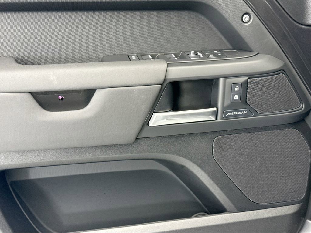 Certified 2025 Land Rover Defender 110 S image 22