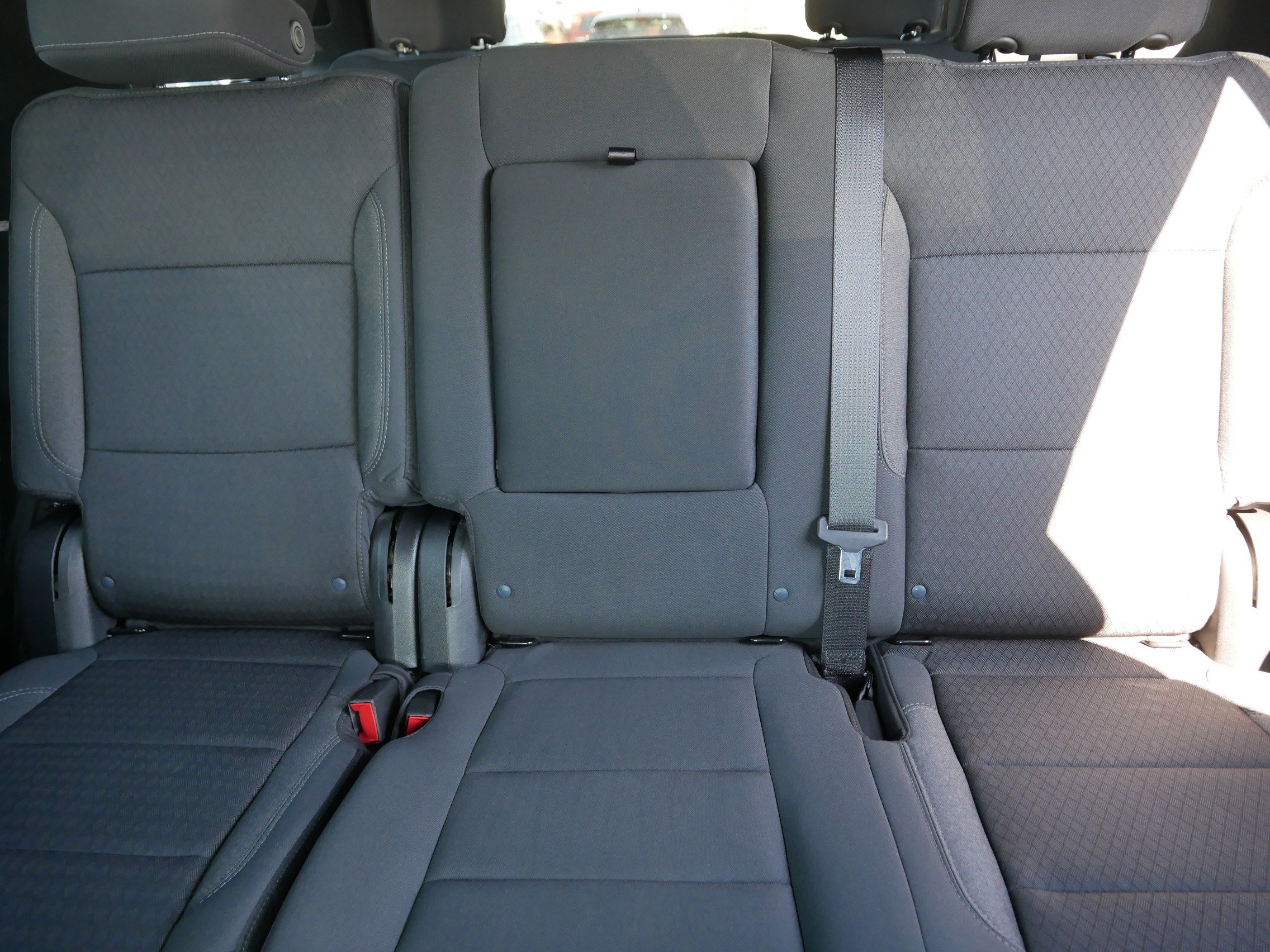 Used 2022 GMC Yukon SLE w/ Max Trailering Package AWD/4WD image 13
