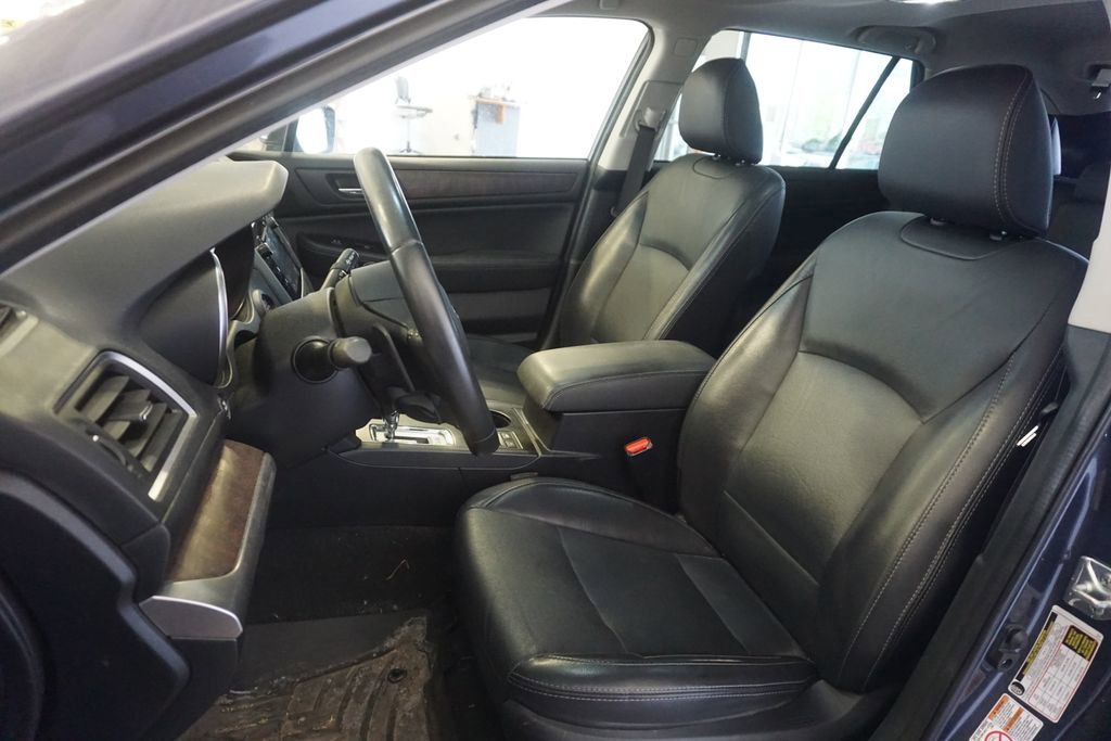 Used 2017 Subaru Outback 3.6R Limited AWD/4WD image 13
