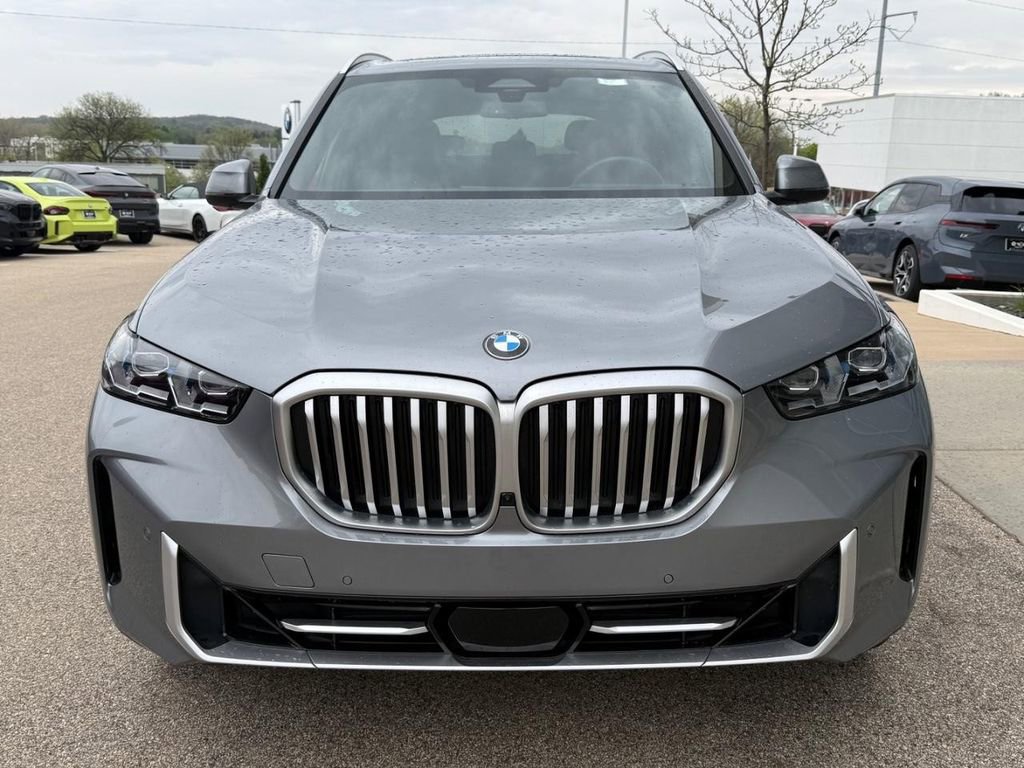 Certified 2024 BMW X5 xDrive40i w/ Premium Package AWD/4WD image 9