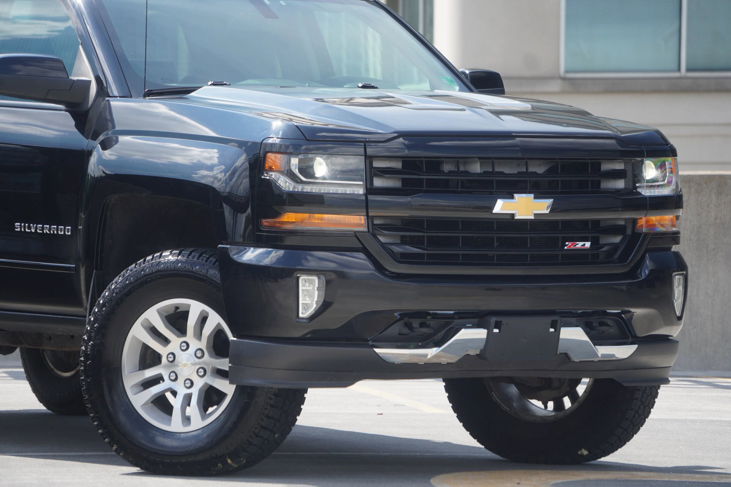 Used 2016 Chevrolet Silverado 1500 LT w/ All Star Edition image 3