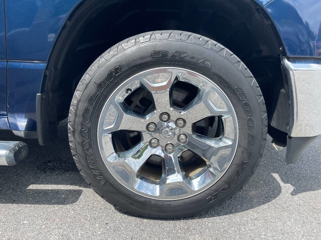 Used 2019 RAM 1500 Big Horn image 16