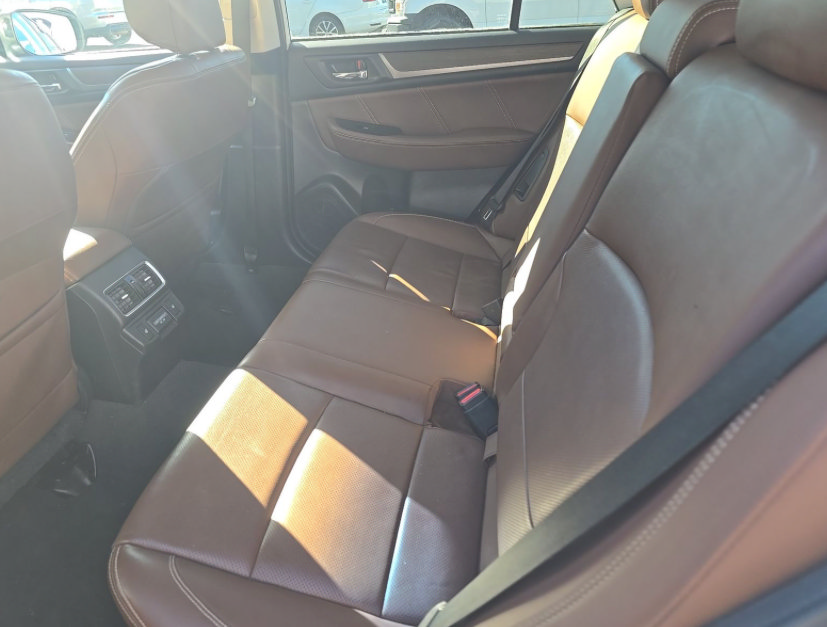 Used 2018 Subaru Outback 2.5i Touring w/ Protection Package #1 AWD/4WD image 18