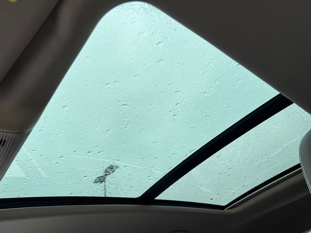 Used 2025 Volkswagen Atlas SEL image 34