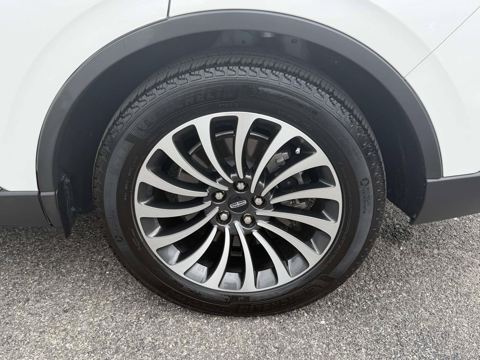 Used 2023 Lincoln Aviator Reserve w/ Elements Package Plus RWD image 33