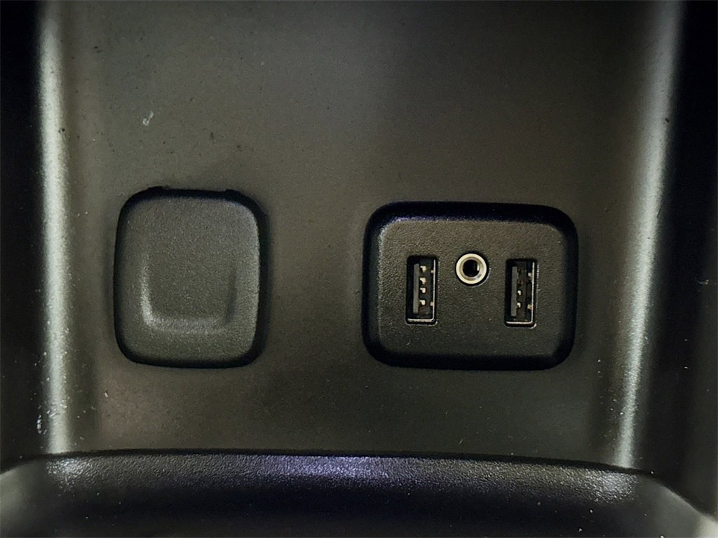 Used 2019 GMC Acadia Denali image 27